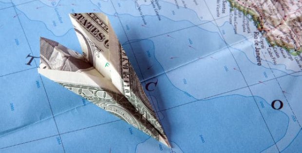 ¿Cómo transferir dinero al exterior usando criptomonedas?